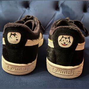 Felix the Cat suede Puma sneakers. Size 8.5 EU 41